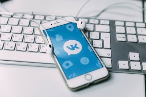 10秒懂科普“如何在微信上玩炸金花”链接房卡在哪里获取